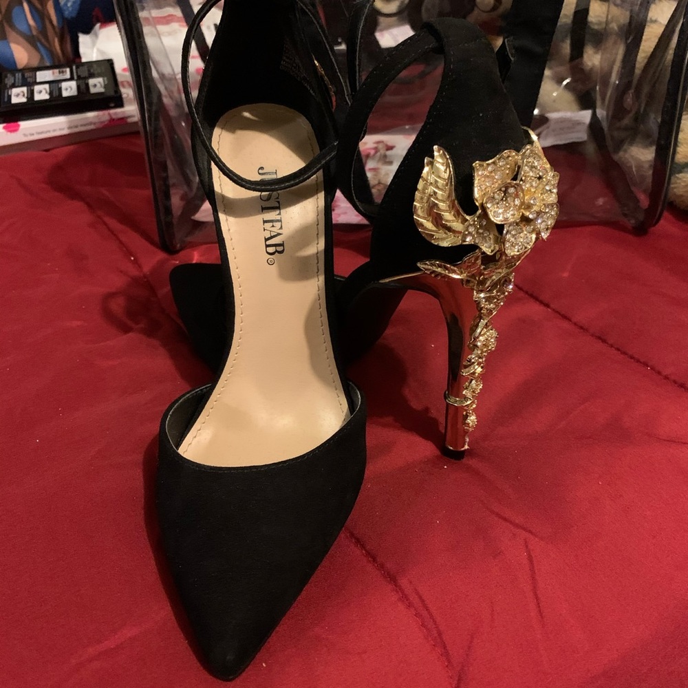 Black and gold formal heels